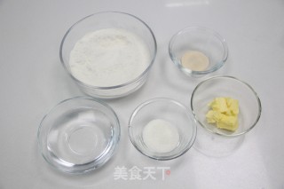 萌趣造型的挤挤面包，家有小宝的怎能错过呢？的做法步骤：1