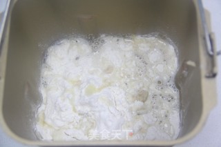萌趣造型的挤挤面包，家有小宝的怎能错过呢？的做法步骤：2