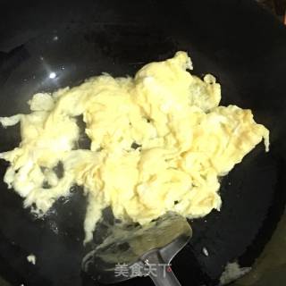 包菜粉丝炒鸡蛋的做法步骤：3
