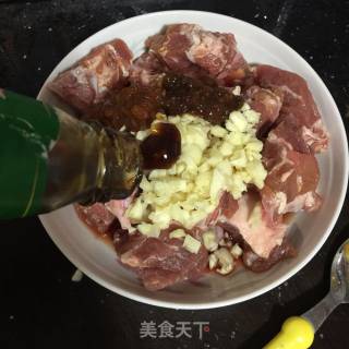 香芋蒸排骨的做法步骤：4