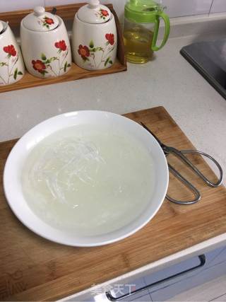 粉丝娃娃菜的做法步骤：1
