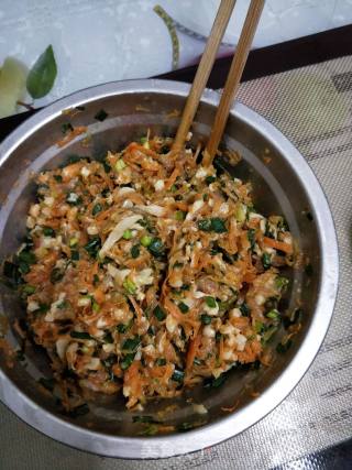 香辣千张包肉的做法步骤：2