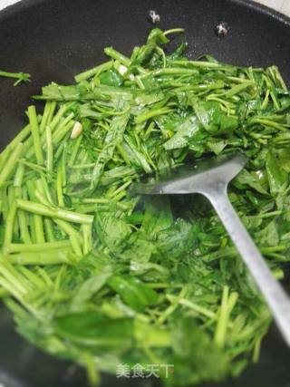 简单菜谱---清炒空心菜的做法步骤：3