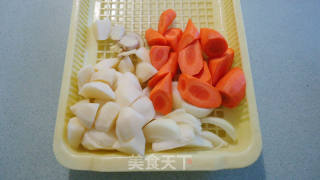 咖喱煮鸡肶的做法步骤：2