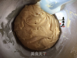 广式红糖枣泥豆沙月饼的做法步骤：3