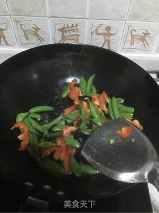 甜豆炒虾仁的做法步骤：6
