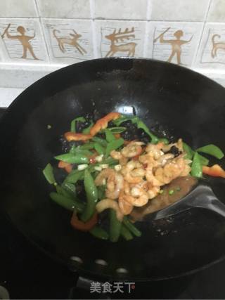 甜豆炒虾仁的做法步骤：7