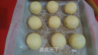 豆沙蛋黄面包的做法步骤：10