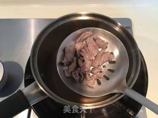 鲜百合青菜瘦肉粥的做法步骤：5