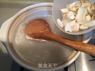 鲜百合青菜瘦肉粥的做法步骤：6