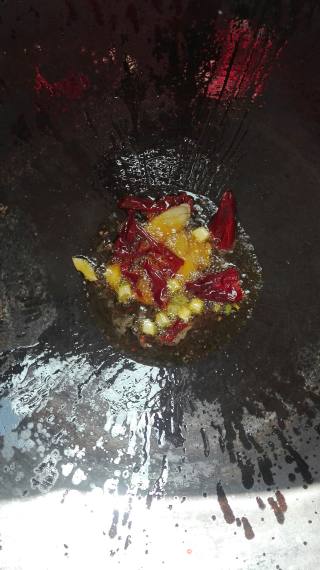 东北铁锅炖鱼的做法步骤：3