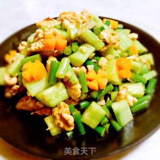核桃仁蒜苔拌黄瓜的做法步骤：13