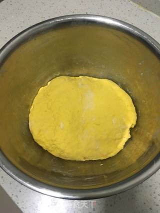 南瓜花卷的做法步骤：6
