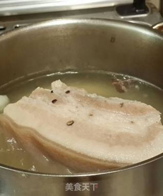 雪菜土豆扣肉的做法步骤：3