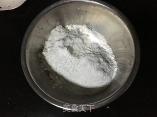 加了雪媚娘的蛋黄酥的做法步骤：2