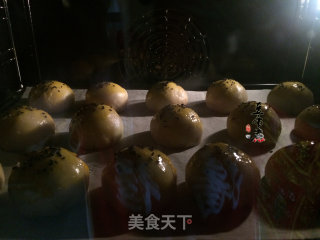 红豆沙蛋黄酥的做法步骤：10