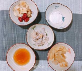 花胶炖老母鸡的做法步骤：2