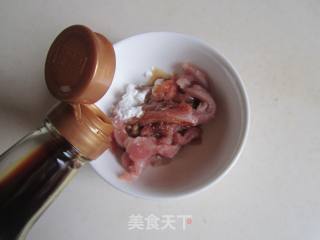 包菜肉丝炒豆丝的做法步骤：2