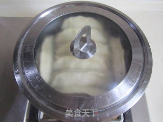 莲藕肉馅锅贴的做法步骤：11