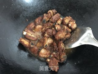 糖醋排骨的做法步骤：11