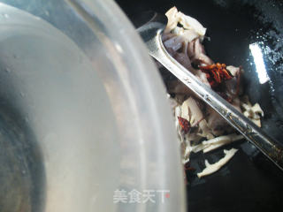 水笋烧鸡爪的做法步骤：4