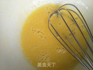 可可戚风杯子蛋糕的做法步骤：2
