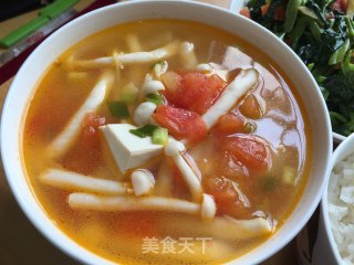 番茄海鲜菇豆腐汤的做法步骤：4