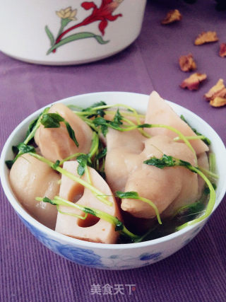 鲜藕豆苗猪蹄汤的做法步骤：11