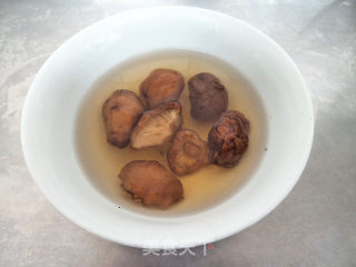 黑鱼骨冬瓜汤的做法步骤：1