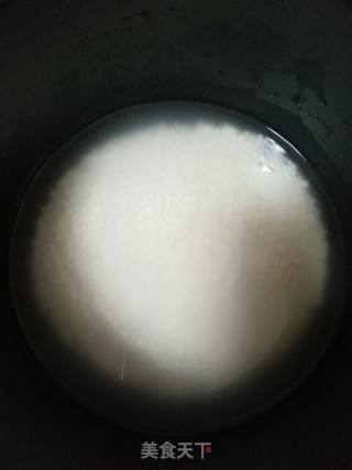 粢米饭的做法步骤：1