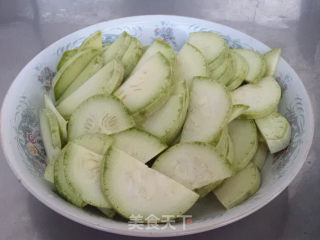 胡萝卜炒西葫芦的做法步骤：2