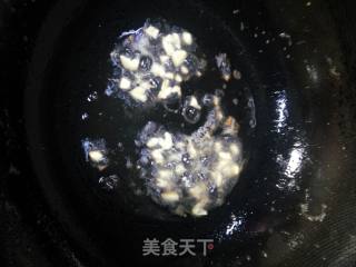 糖醋鹌鹑蛋的做法步骤：3