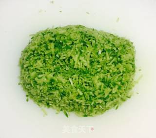 炸萝卜丝肉丸子的做法步骤：4
