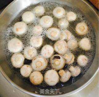 素炒双孢菇的做法步骤：2