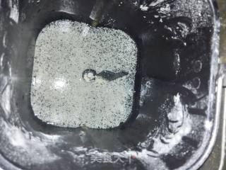 小刺猬豆沙包的做法步骤：2