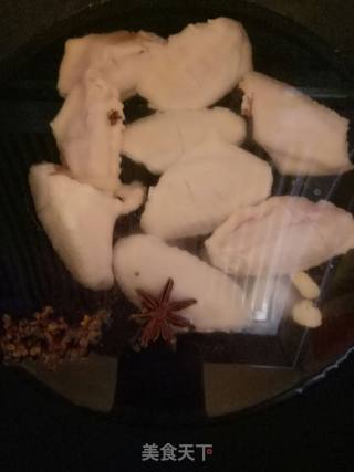 干炸鸡翅的做法步骤：2
