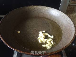 虾仁炒丝瓜的做法步骤：10