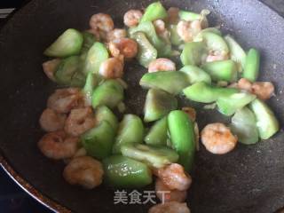 虾仁炒丝瓜的做法步骤：14
