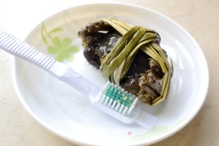 清蒸大闸蟹的做法步骤：2