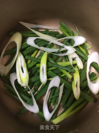 酱烧香辣鸡翅（电饭煲版）的做法步骤：4