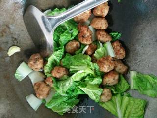 小白菜炖肉丸的做法步骤：3