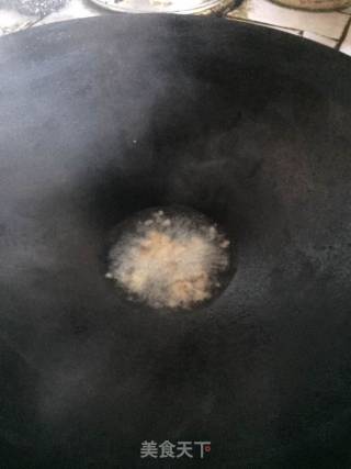 金针菇炒猪肚的做法步骤：2
