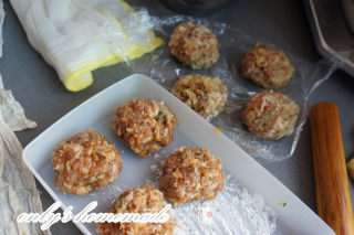 榨菜鲜肉月饼的做法步骤：14
