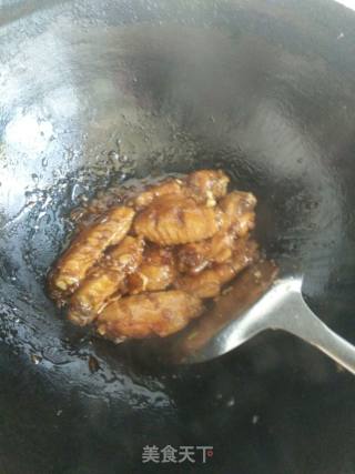 三杯鸡翅的做法步骤：8