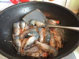 避风塘炒虾的做法步骤：7