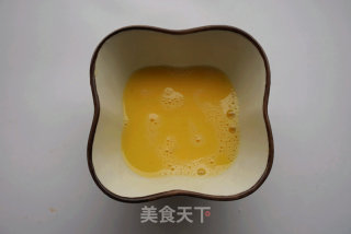 果仁肉松千层卷的做法步骤：2