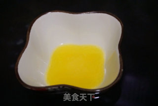 果仁肉松千层卷的做法步骤：3