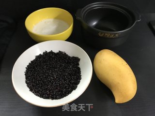 芒果椰汁黑米捞的做法步骤：1
