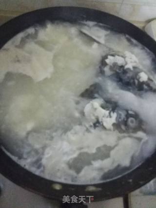 鱼头豆腐汤的做法步骤：4