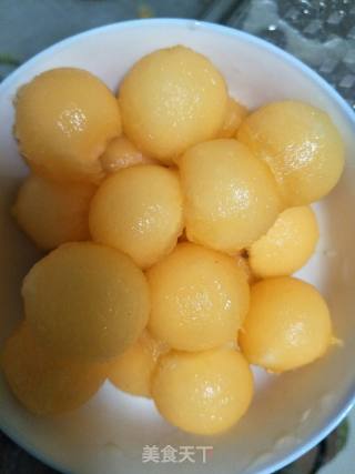 哈密瓜炒虾仁的做法步骤：2